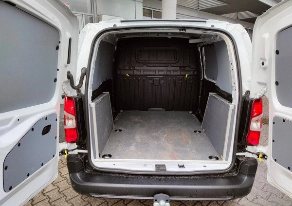 Toyota Proace City cena 105900 przebieg: 6038, rok produkcji 2022 z Poniec małe 137
